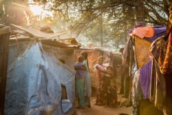 Verbeter de omstandigheden in Indiase slums
